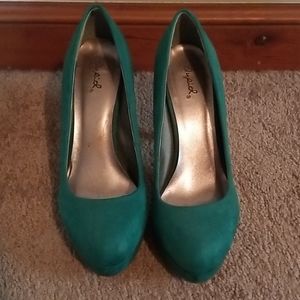 Green suede heels